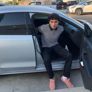 Meet your Posher, Vincent